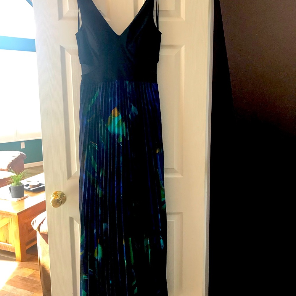 Formal Dress sz 8 - great for Prom